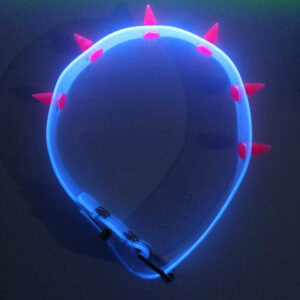 Spiky UV collar