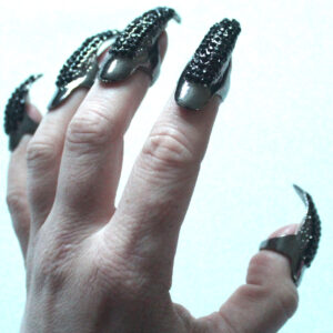 Black claw ring