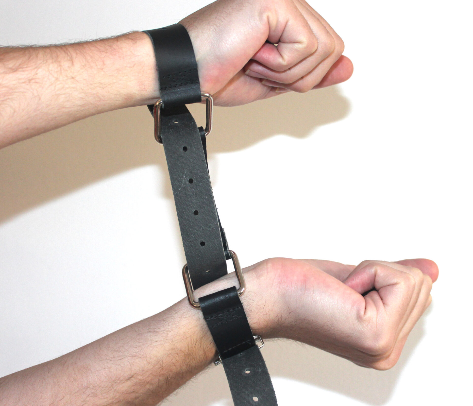 Handcuff belt - Bondatrix