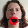 Red lips gag - Image 2