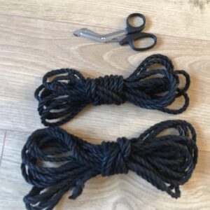 Beginner hemp rope set, choose your colour. 8m and 5m piece, with safety shears.