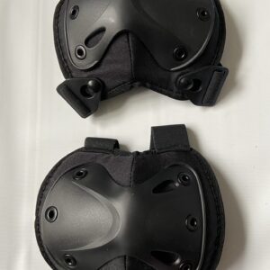 Angled knee pads