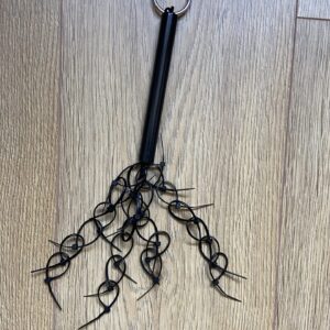 Mini stingy cable tie flogger