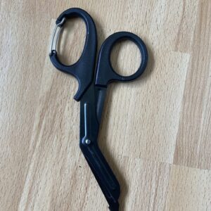 Rope safety scissors