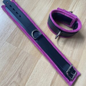Padded wrist restraints – pink